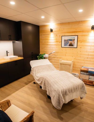 treatment table in middle of room